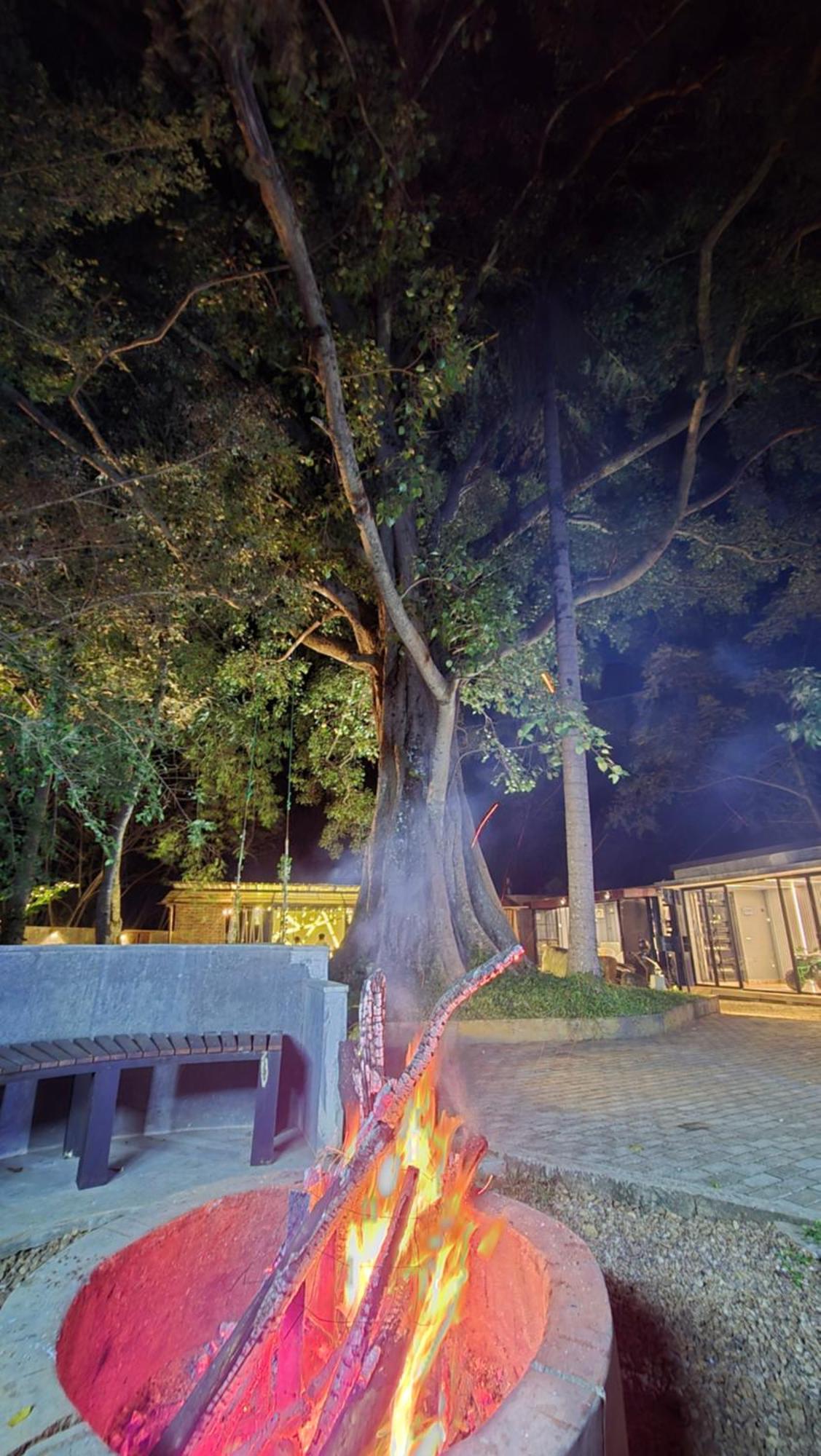 Area 4 Eco Cubes Apartment Ella Luaran gambar
